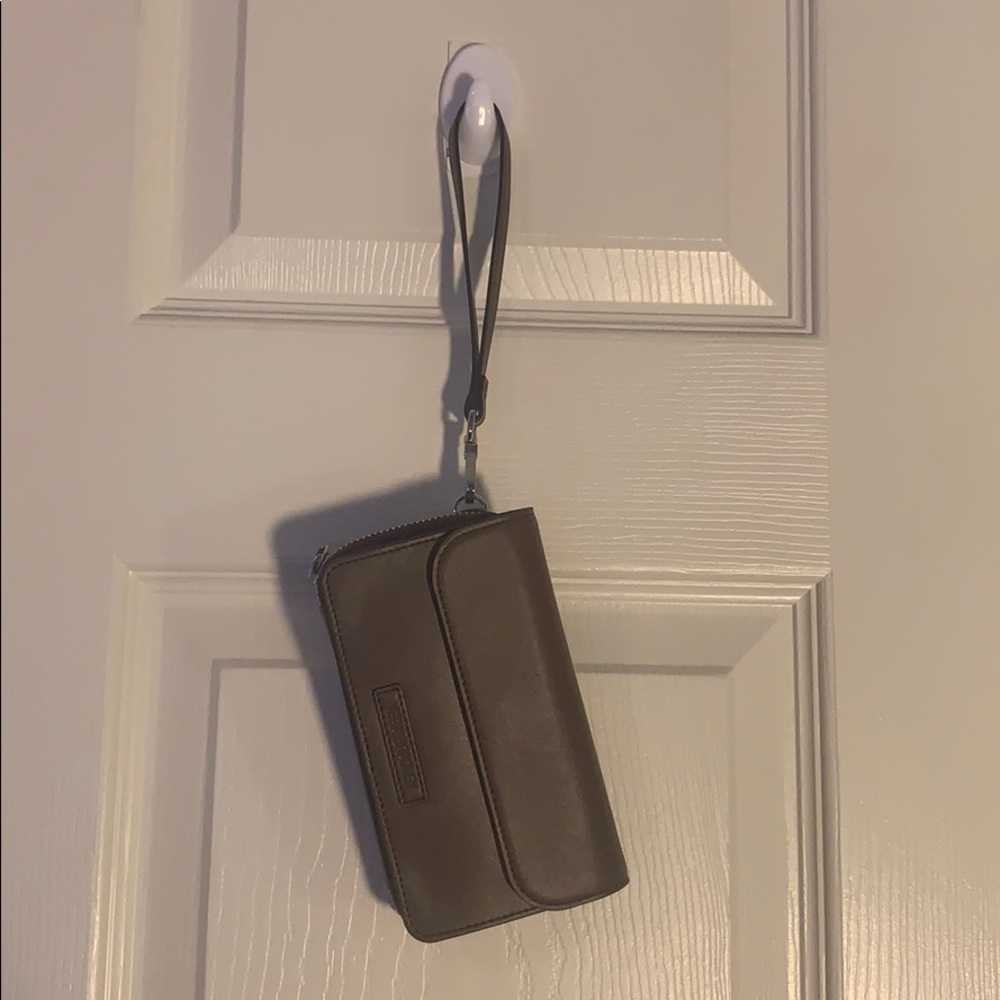 Vera Bradley Wristlet